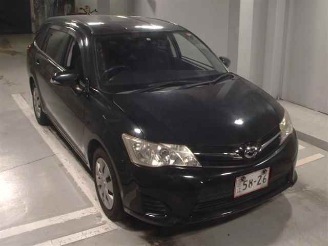 8022 Toyota Corolla fielder NZE161G 2013 г. (JU Tokyo)